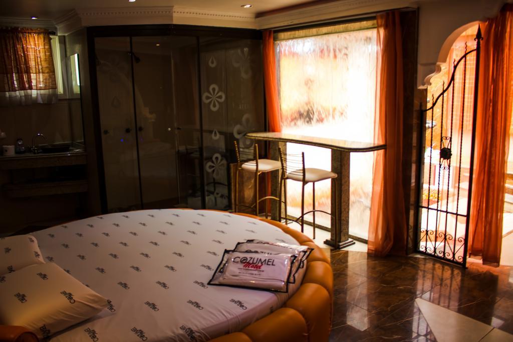 Motel Cozumel (Adults Only) ปอร์โตอัลเลเกร ภายนอก รูปภาพ